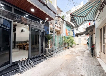 Bán nhà đường Nguyễn Tri Phương, Quận 10, hẻm 3m1