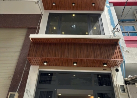 Bán nhà 5 tầng hẻm ô tô đường Cách Mạng Tháng 8, Quận 10, sát khu CC Hà Đô