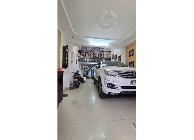 B&aacute;n nh&agrave; 449/x Sư Vạn Hạnh, P12 Quận 10 &ndash; Hẻm xe hơi, khu VIP, 5 tầng BTCT