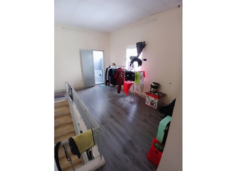 B&aacute;n nh&agrave; hẻm xe hơi CMT8 Quận 10 &ndash; L&ocirc; g&oacute;c 2 mặt tho&aacute;ng, 2PN, gi&aacute; chỉ 7.7 tỷ